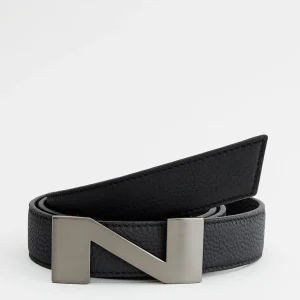 Exclusive N buckle belt